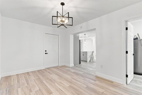 Villa ou maison à vendre à Orlando, Floride: 4 chambres, 173.17 m2 № 2362281 - photo 27