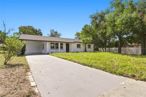 Villa ou maison à vendre à Orlando, Floride: 4 chambres, 173.17 m2 № 2362281 - photo 5