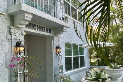 Condo in Miami Beach, Florida, 1 bedroom  № 2027526 - photo 19