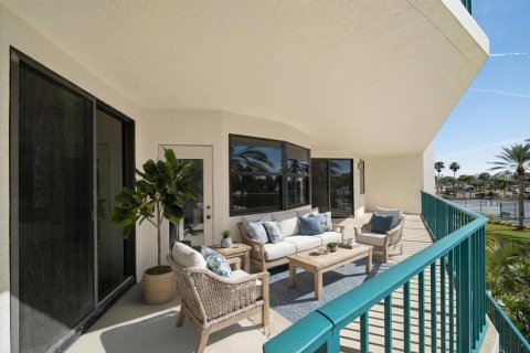 Condo in Clearwater, Florida, 3 bedrooms № 2211493 - photo 8