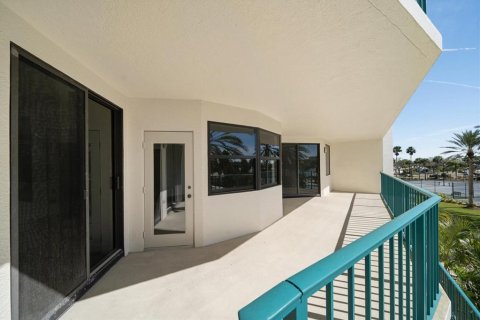 Condo in Clearwater, Florida, 3 bedrooms № 2211493 - photo 18