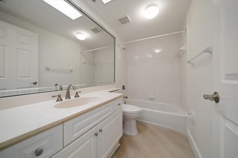 Condo in Clearwater, Florida, 3 bedrooms № 2211493 - photo 25