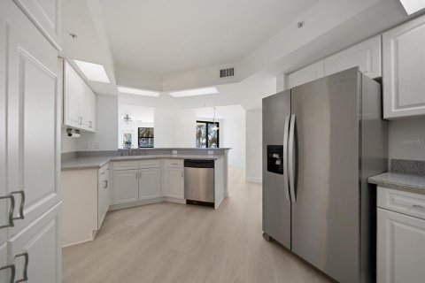 Condo in Clearwater, Florida, 3 bedrooms № 2211493 - photo 30