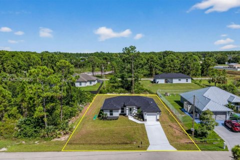 Villa ou maison à vendre à Lehigh Acres, Floride: 3 chambres, 113.53 m2 № 2041886 - photo 28