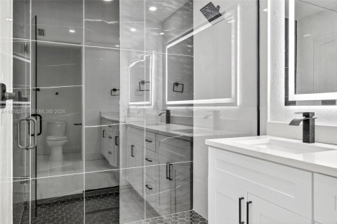 Villa ou maison à vendre à Lehigh Acres, Floride: 3 chambres, 113.53 m2 № 2041886 - photo 11