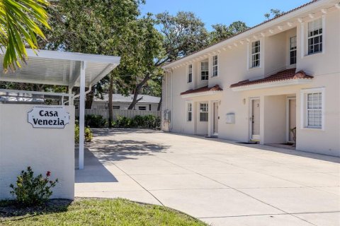 Condominio en venta en Venice, Florida, 2 dormitorios, 133.59 m2 № 1686560 - foto 2