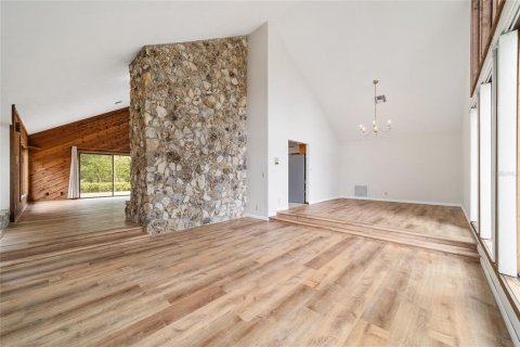 House in Ocala, Florida 4 bedrooms, 306.21 sq.m. № 1913494 - photo 25