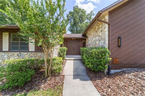 House in Ocala, Florida 4 bedrooms, 306.21 sq.m. № 1913494 - photo 10