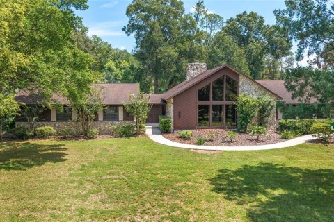 House in Ocala, Florida 4 bedrooms, 306.21 sq.m. № 1913494 - photo 2