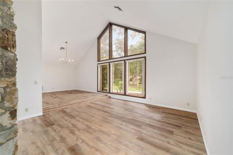 House in Ocala, Florida 4 bedrooms, 306.21 sq.m. № 1913494 - photo 24