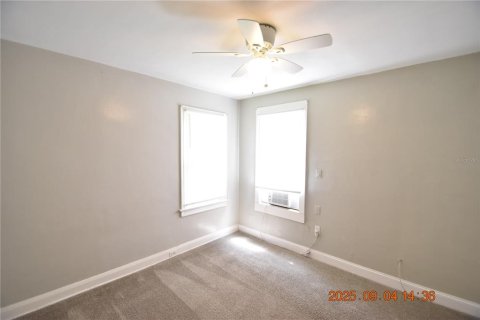 Casa en alquiler en Tampa, Florida, 3 dormitorios, 76.64 m2 № 1906878 - foto 22