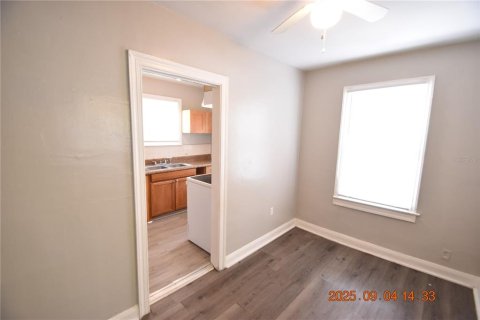 Casa en alquiler en Tampa, Florida, 3 dormitorios, 76.64 m2 № 1906878 - foto 15
