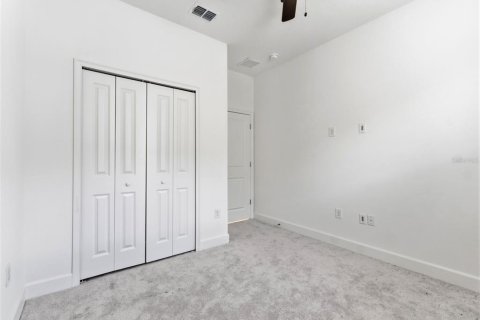 House in Apollo Beach, Florida 4 bedrooms, 211.17 sq.m. № 2210833 - photo 27
