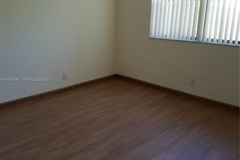 Condominio en alquiler en Doral, Florida, 2 dormitorios, 92.16 m2 № 2051232 - foto 6