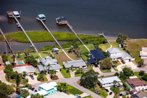 House in New Smyrna Beach, Florida 2 bedrooms, 142.23 sq.m. № 1784974 - photo 22