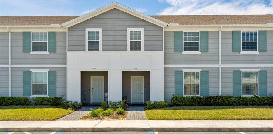 Townhouse in Davenport, Florida 5 bedrooms, 212.1 sq.m. № 1539102