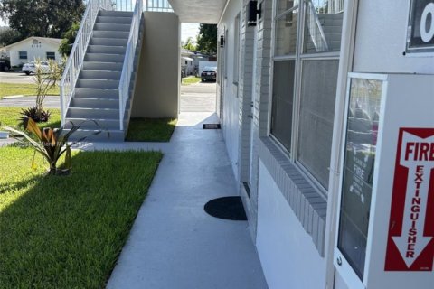 Immobilier commercial à vendre à Hollywood, Floride: 362.5 m2 № 1985261 - photo 2