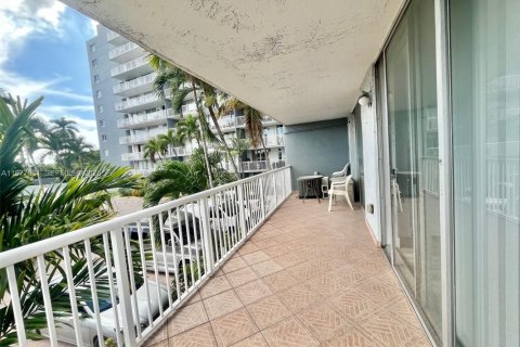 Copropriété à vendre à Miami, Floride: 1 chambre, 56.11 m2 № 2041817 - photo 18