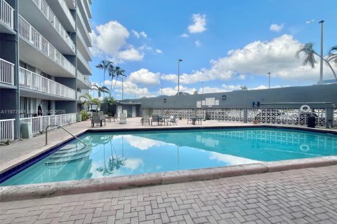 Copropriété à vendre à Miami, Floride: 1 chambre, 56.11 m2 № 2041817 - photo 30