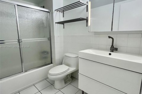 Copropriété à vendre à Miami, Floride: 1 chambre, 56.11 m2 № 2041817 - photo 11