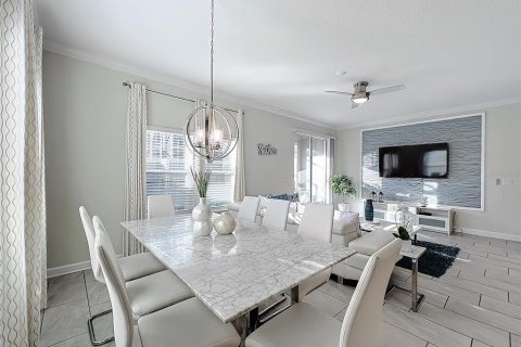 Townhouse in Davenport, Florida 5 bedrooms, 201.32 sq.m. № 1575045 - photo 25