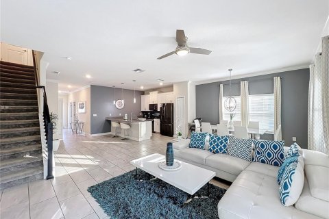 Townhouse in Davenport, Florida 5 bedrooms, 201.32 sq.m. № 1575045 - photo 18