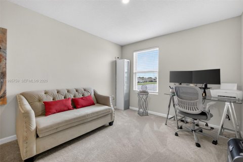 House in St. Lucie, Florida 4 bedrooms, 203.92 sq.m. № 2068160 - photo 20