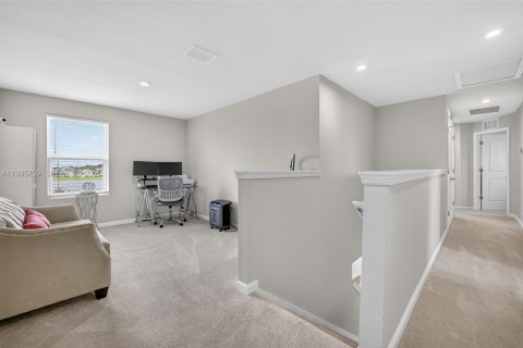 House in St. Lucie, Florida 4 bedrooms, 203.92 sq.m. № 2068160 - photo 19