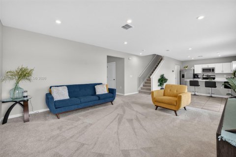 House in St. Lucie, Florida 4 bedrooms, 203.92 sq.m. № 2068160 - photo 10