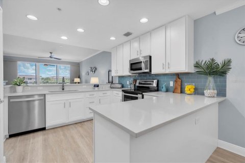 Copropriété à vendre à Seminole, Floride: 2 chambres, 139.35 m2 № 1901449 - photo 13