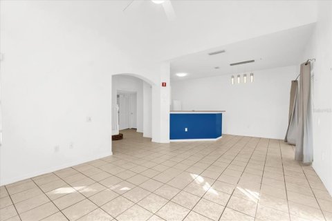Townhouse in Kissimmee, Florida 4 bedrooms, 152.82 sq.m. № 2375471 - photo 3