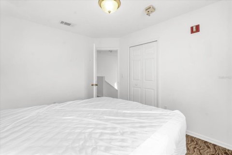 Townhouse in Kissimmee, Florida 4 bedrooms, 152.82 sq.m. № 2375471 - photo 16