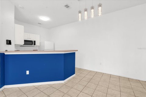 Townhouse in Kissimmee, Florida 4 bedrooms, 152.82 sq.m. № 2375471 - photo 6