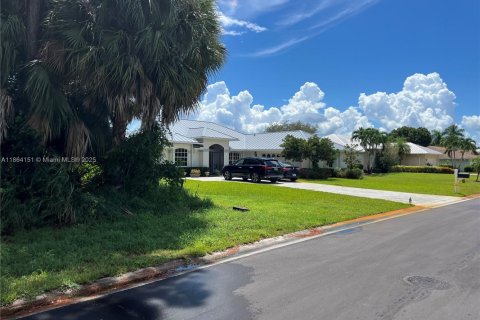 Land in Port St. Lucie, Florida № 1891285 - photo 1