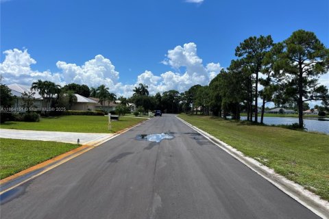 Land in Port St. Lucie, Florida № 1891285 - photo 4