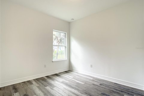 House in North Port, Florida 4 bedrooms, 164.72 sq.m. № 2211155 - photo 25