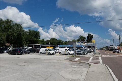 Commercial property in Tampa, Florida № 1837828 - photo 4