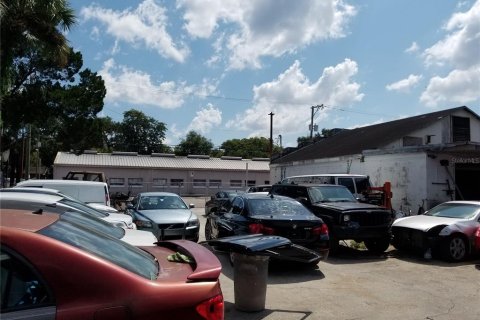 Commercial property in Tampa, Florida № 1837828 - photo 10