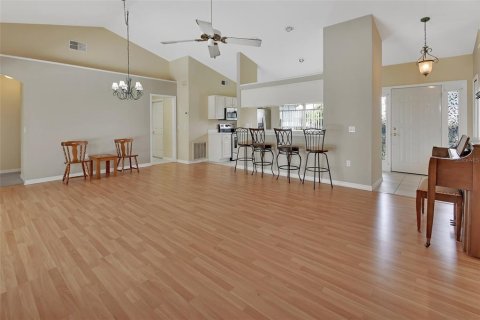 Casa en venta en DeBary, Florida, 3 dormitorios, 149.02 m2 № 1885734 - foto 5