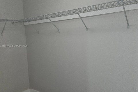Снять в аренду кондоминиум в Майами, Флорида 3 спальни, 92.25м2, № 2051744 - фото 7