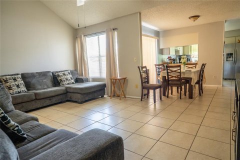 House in Orlando, Florida 3 bedrooms, 108.51 sq.m. № 1788096 - photo 20