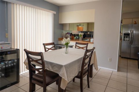 House in Orlando, Florida 3 bedrooms, 108.51 sq.m. № 1788096 - photo 21