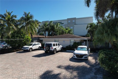 Condominio en venta en Fort Lauderdale, Florida, 2 dormitorios, 66.7 m2 № 1692629 - foto 29