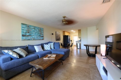 Condominio en venta en Fort Lauderdale, Florida, 2 dormitorios, 66.7 m2 № 1692629 - foto 7