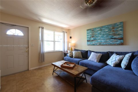 Condominio en venta en Fort Lauderdale, Florida, 2 dormitorios, 66.7 m2 № 1692629 - foto 5