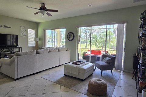 Casa en venta en Port St. Lucie, Florida, 3 dormitorios, 180.42 m2 № 2087945 - foto 16
