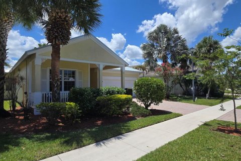 Casa en venta en Port St. Lucie, Florida, 3 dormitorios, 180.42 m2 № 2087945 - foto 2