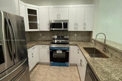 Купить таунхаус в Майами-Гарденс, Флорида 3 спальни, 131.83м2, № 2010272 - фото 9