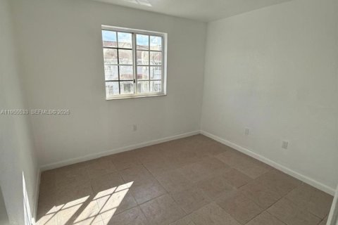 Купить таунхаус в Майами-Гарденс, Флорида 3 спальни, 131.83м2, № 2010272 - фото 19