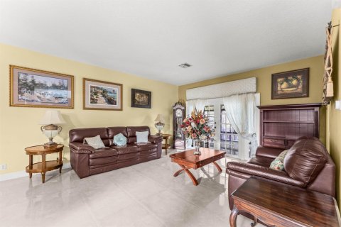 Casa en venta en Lake Worth, Florida, 3 dormitorios, 384.62 m2 № 2187621 - foto 10
